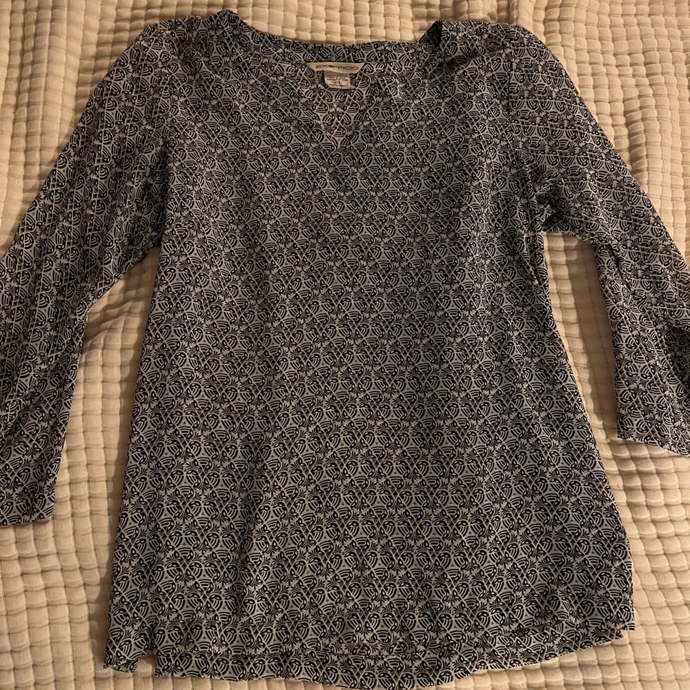ExOfficio Women's Black and pale blue semi-sheer tunic